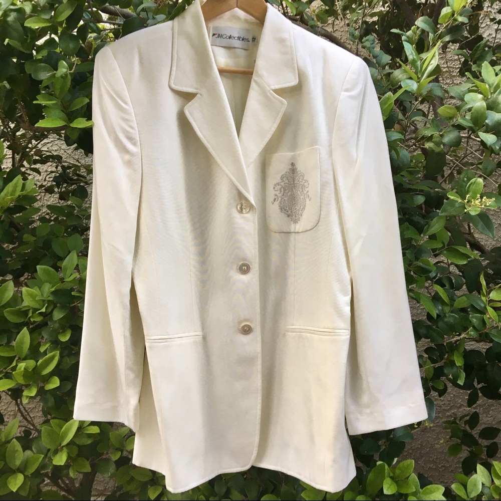 JH Collectibles cream blazer dress coat